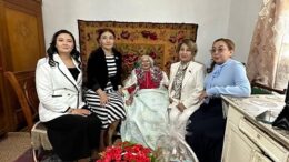 Батыр ананы ардақтады