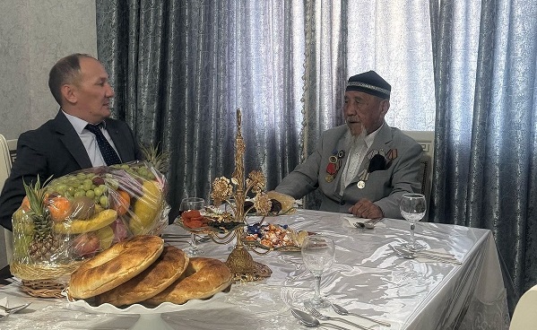 Ғасыр жасаған қаһарманға