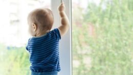Көпқабатты үйлерде балалардың қауіпсіздігін сақтау мақсатында ауқымды шаралар қолға алынуда