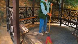 Қаланың көркеюіне үлес қосқан ардақты тазалықшылар