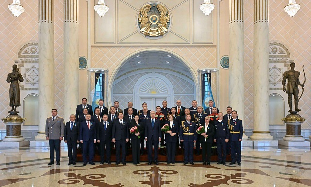 Президент құтқарушыларды кәсіби мерекесімен құттықтады