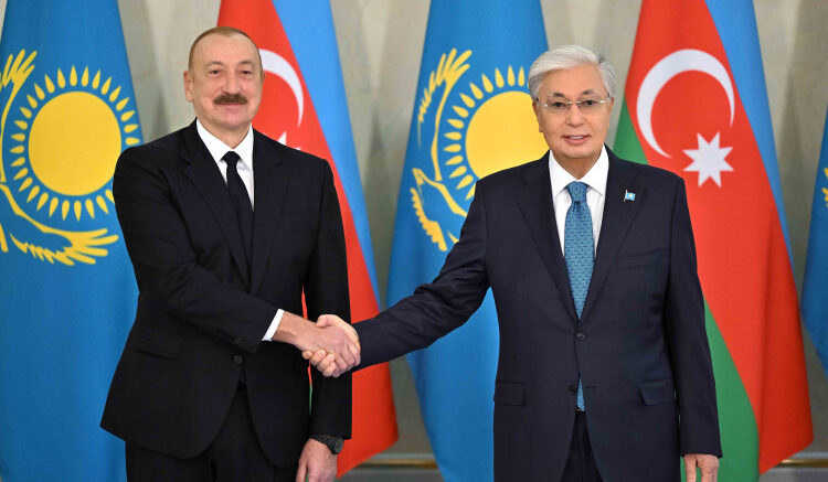 Мемлекет басшысы Әзербайжан Президентімен келіссөз жүргізді