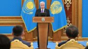 Президент алдағы Ұстаздар күнімен құттықтады