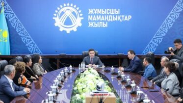 Еңбек адамдары