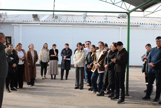 Өндіріс өкілдері жаңа конституцияны қолдайды