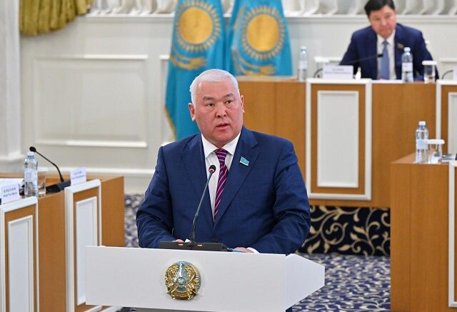 бір палаталы Құрылтайды