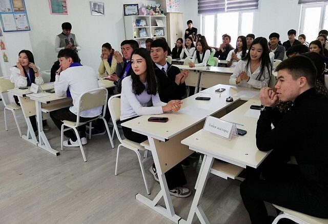 Ұлт болашағы – еңбек